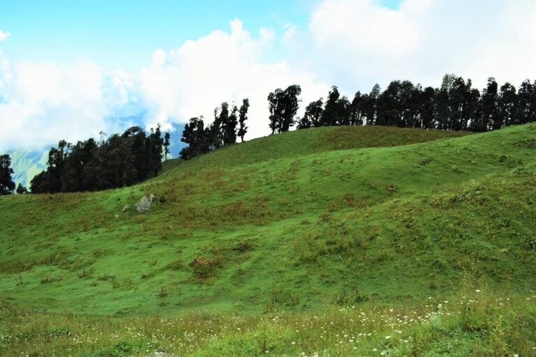 nag tibba trek